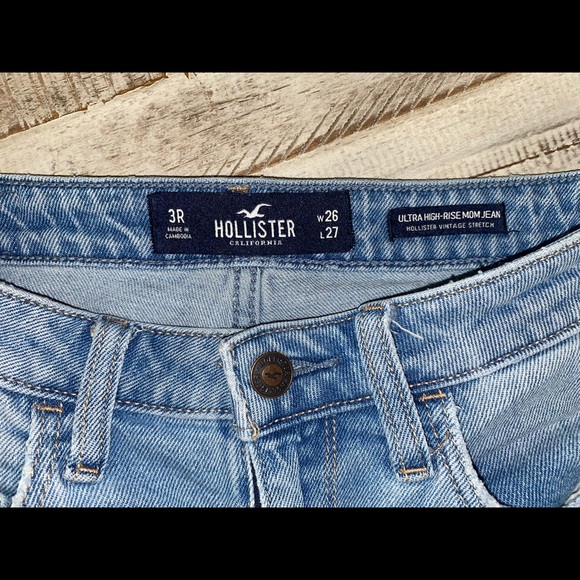 Hollister Mom Jeans - Picture 4 of 4